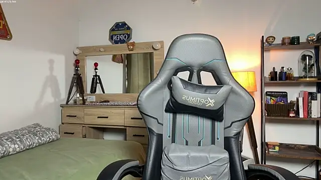 OopsAgain  online show from 05-28-26, 07:44
