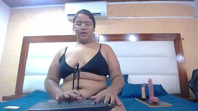 NicolBonnie online show from 09-25-25, 08:01