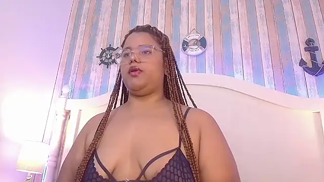 NicolBonnie online show from 10-16-25, 07:37