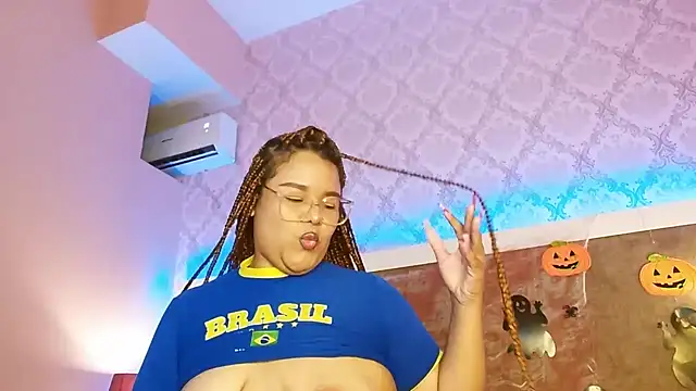 NicolBonnie online show from 10-25-25, 07:41