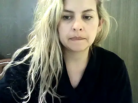 Valery  Rouse  online show from 10-26-25, 05:19