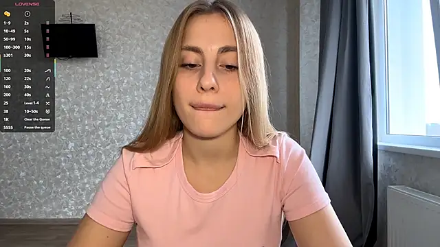 DreamyOlivia online show from 11-02-25, 11:23