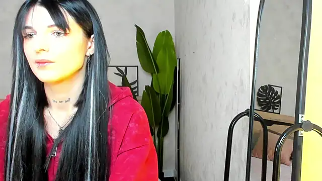 Lynn Martin online show from 05-03-26, 01:00