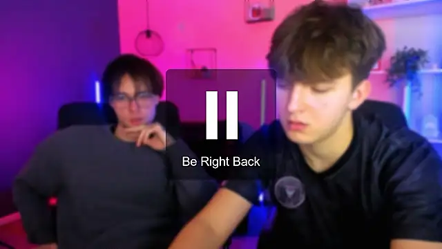 travis wolf  online show from 02-02-26, 09:41