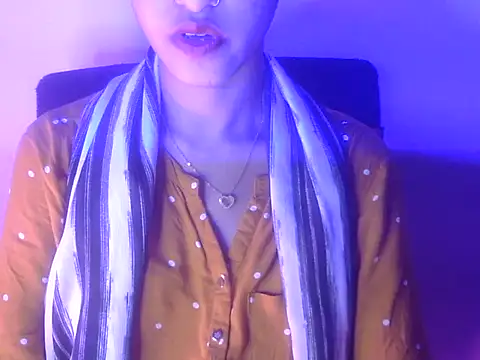 Ayesha Mo online show from 09-11-25, 01:44