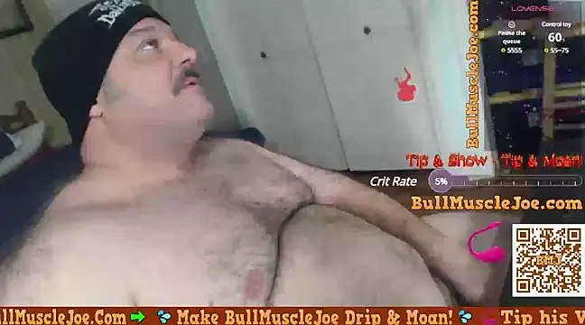 Snapshot of bullmusclejoe chatting on 12-14-24, 04:34 bullmusclejoe online show from 12-14-24, 04:34