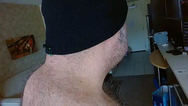 Snapshot of bullmusclejoe chatting on 10-05-25, 02:37 bullmusclejoe online show from 10-05-25, 02:37