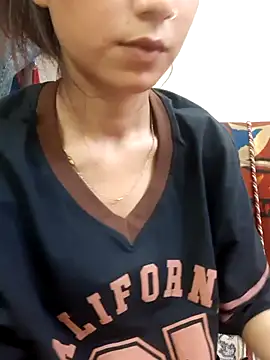 Snapshot of siya_rani67 chatting on 05-25-26, 02:34 siya rani67 online show from 05-25-26, 02:34