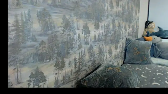   Elina   online show from 10-21-25, 03:40