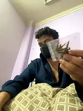 playboyxxx1905 online show from 10-05-25, 08:01