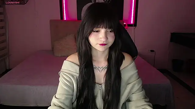  Charlotte Collins  online show from 01-09-26, 02:09