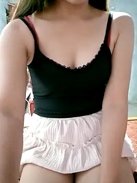 Snapshot of mymy06 chatting on 10-21-25, 06:36 mymy06 online show from 10-21-25, 06:36