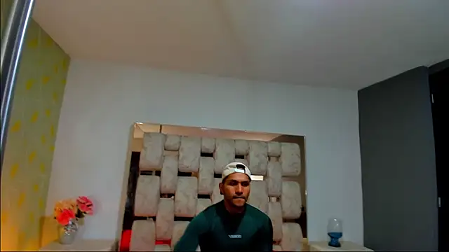 AngelAndChris online show from 09-12-25, 12:38