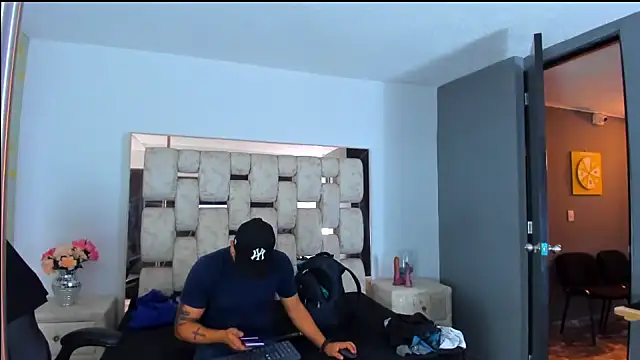 AngelAndChris online show from 09-18-25, 12:07
