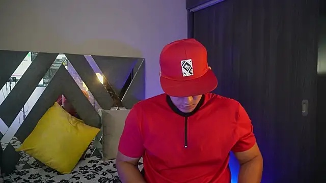 massimo vidal  online show from 09-28-25, 03:01