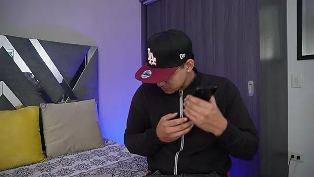 massimo vidal  online show from 10-13-25, 01:00