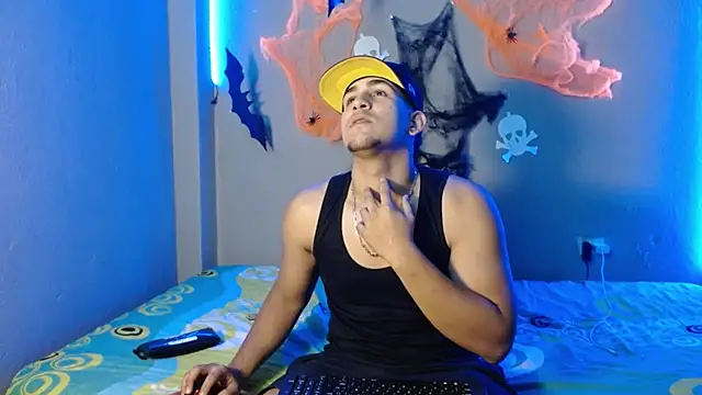 massimo vidal  online show from 10-25-25, 05:19