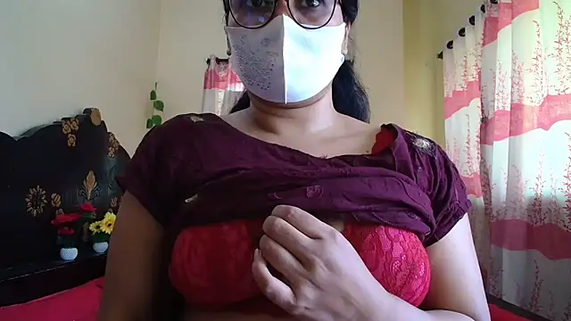 Snapshot of Elena_cruz5 chatting on 02-28-26, 06:25 Elena cruz5 online show from 02-28-26, 06:25