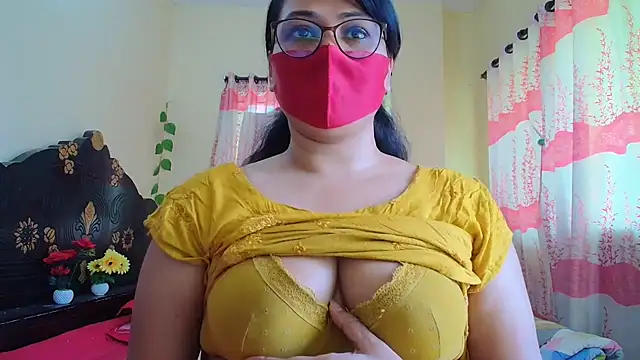 Snapshot of Elena_cruz5 chatting on 03-01-26, 06:37 Elena cruz5 online show from 03-01-26, 06:37