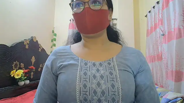 Snapshot of Elena_cruz5 chatting on 03-01-26, 06:43 Elena cruz5 online show from 03-01-26, 06:43