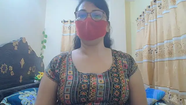 Snapshot of Elena_cruz5 chatting on 03-25-26, 06:58 Elena cruz5 online show from 03-25-26, 06:58