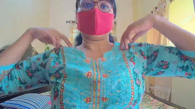 Elena cruz5 online show from 05-06-26, 03:46
