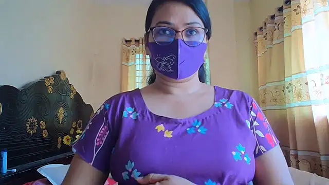 Elena cruz5 online show from 06-28-26, 03:56