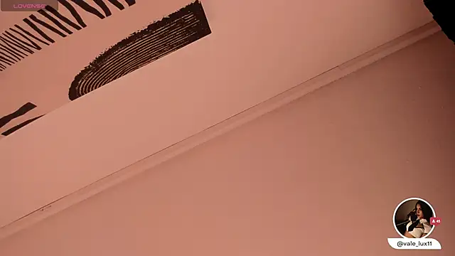 Vale Lux online show from 12-18-25, 05:35