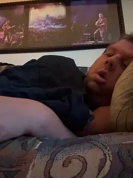 Snapshot of Stephanie1984 chatting on 10-09-25, 06:06 Stephanie1984 online show from 10-09-25, 06:06