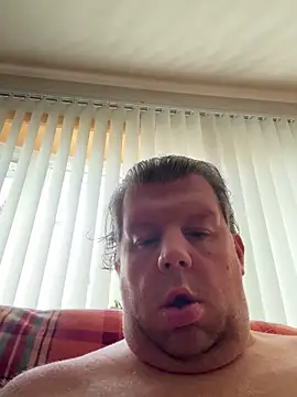 Snapshot of Stephanie1984 chatting on 10-14-25, 01:01 Stephanie1984 online show from 10-14-25, 01:01