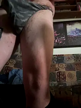 Snapshot of Stephanie1984 chatting on 10-15-25, 05:13 Stephanie1984 online show from 10-15-25, 05:13