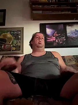 Snapshot of Stephanie1984 chatting on 10-26-25, 05:30 Stephanie1984 online show from 10-26-25, 05:30