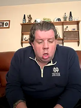 Snapshot of Stephanie1984 chatting on 10-28-25, 05:15 Stephanie1984 online show from 10-28-25, 05:15