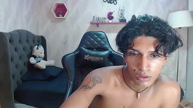 bull cam online show from 09-24-25, 06:55