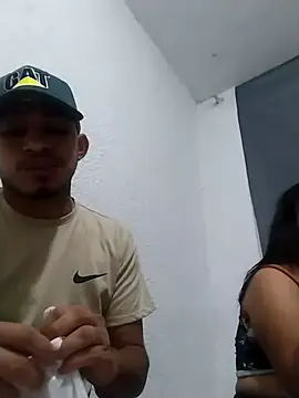 Snapshot of KimAguilera chatting on 10-06-25, 03:37 KimAguilera online show from 10-06-25, 03:37