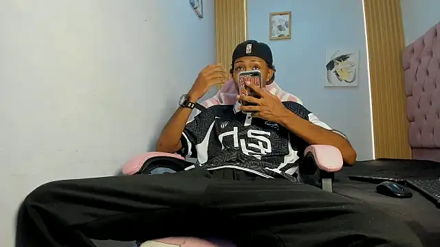 Jax Maliq online show from 10-09-25, 02:20