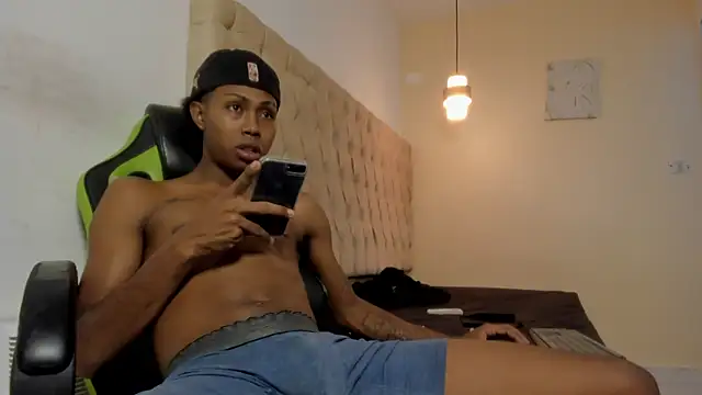 Jax Maliq online show from 10-28-25, 11:07