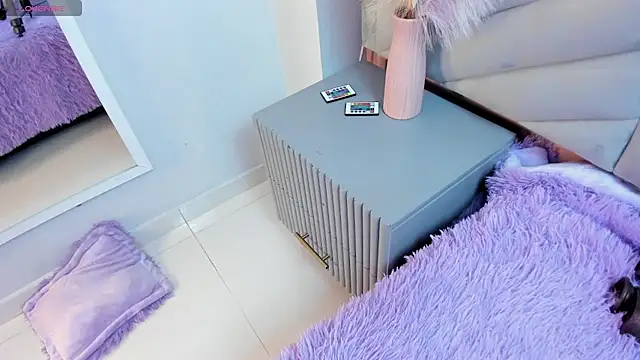 Snapshot of Mia_Valentine_ chatting on 02-11-26, 09:20 Mia Valentine online show from 02-11-26, 09:20