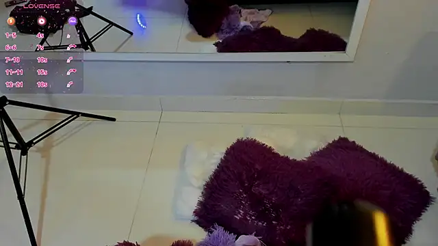 Snapshot of Mia_Valentine_ chatting on 02-23-26, 09:12 Mia Valentine online show from 02-23-26, 09:12