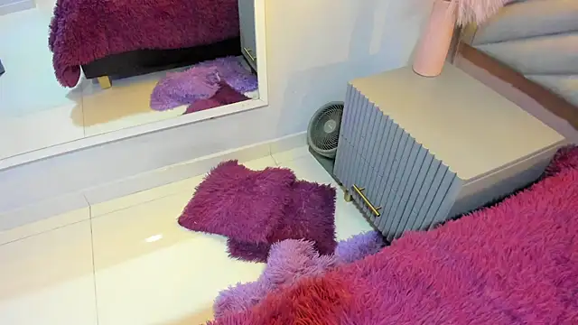 Snapshot of Mia_Valentine_ chatting on 03-04-26, 08:04 Mia Valentine online show from 03-04-26, 08:04