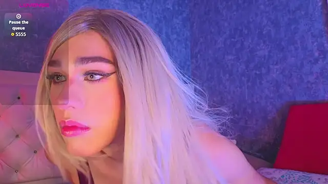 saraah queen1 online show from 10-29-25, 05:10