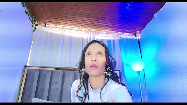 Snapshot of maraa_X chatting on 09-26-25, 07:29 maraa X online show from 09-26-25, 07:29