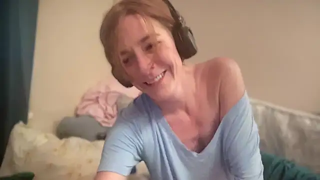 lookitsmay online show from 09-23-25, 04:32