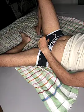 Snapshot of Moan_King chatting on 09-11-25, 04:51 Moan King online show from 09-11-25, 04:51