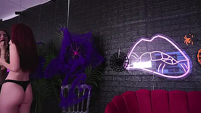 Snapshot of CherrySin chatting on 10-27-25, 06:23 CherrySin online show from 10-27-25, 06:23