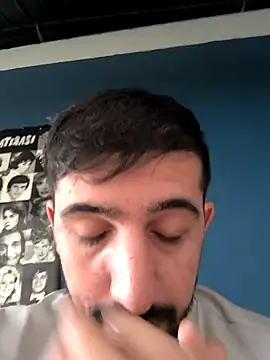 Snapshot of ahmet4090 chatting on 10-13-25, 01:55 ahmet4090 online show from 10-13-25, 01:55