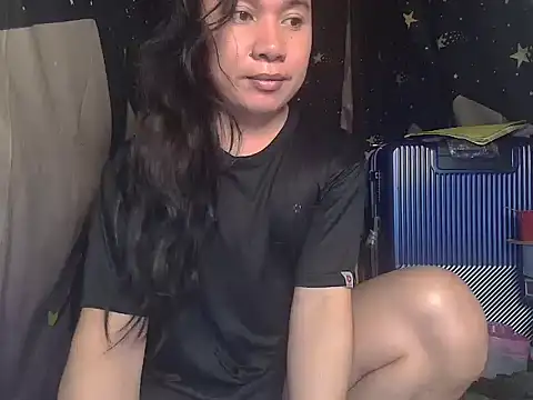 Reynalda26 online show from 12-19-25, 08:43