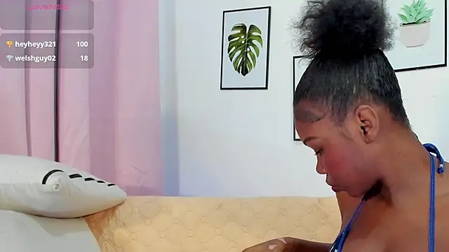 Karol w11 online show from 10-17-25, 07:38