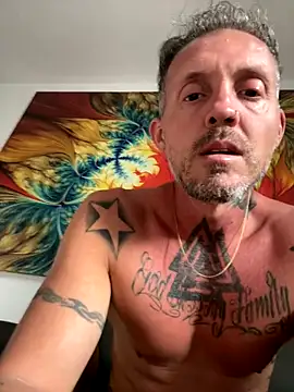 Snapshot of MagicLex1 chatting on 10-03-25, 10:18 MagicLex1 online show from 10-03-25, 10:18