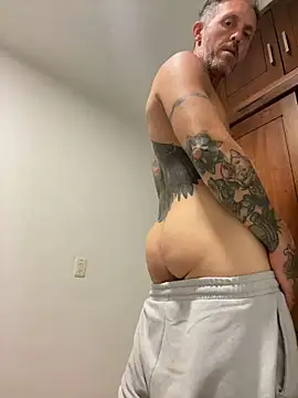 Snapshot of MagicLex1 chatting on 10-20-25, 05:30 MagicLex1 online show from 10-20-25, 05:30